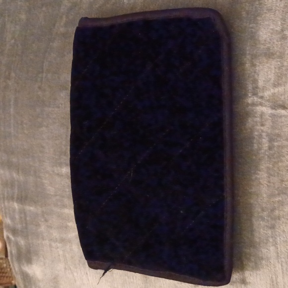 BLACK VELVET YSL POUCH - Picture 3 of 4